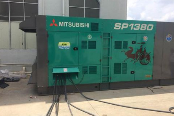 奉节为什么有些柴油发电机组的输出电压可以调节？