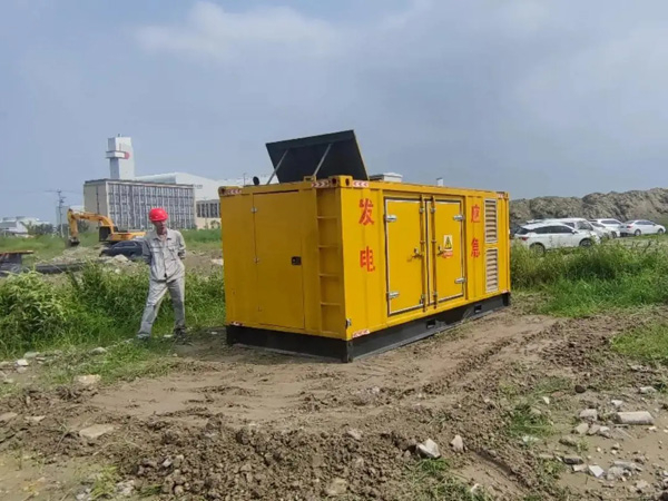 奉节200KW柴油发电机机组每小时的油耗量受哪些因素影响？